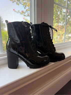 Black Patent Lace-Up Block Heel Ankle Boots